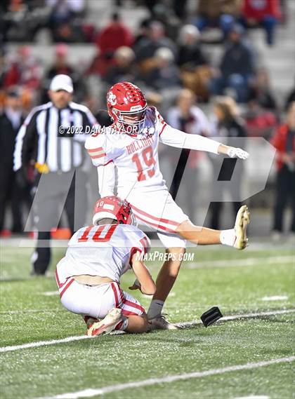 Thumbnail 3 in Holliday vs Scurry-Rosser (UIL 3A-2 Area Playoff) photogallery.