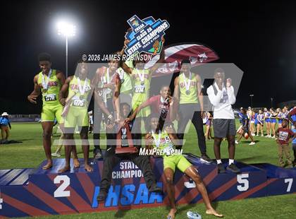 Thumbnail 1 in FHSAA 2A Finals (Awards) photogallery.