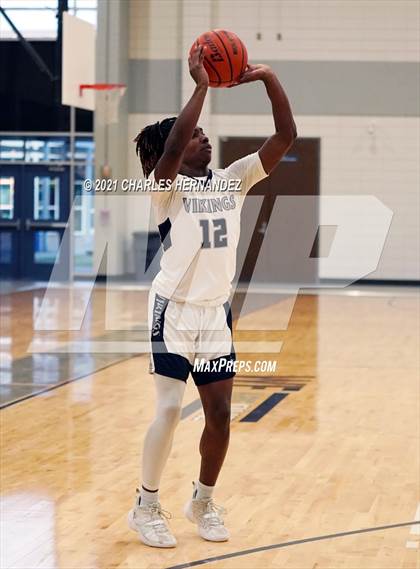 Thumbnail 1 in Conroe @ Bryan (Sophomore) photogallery.
