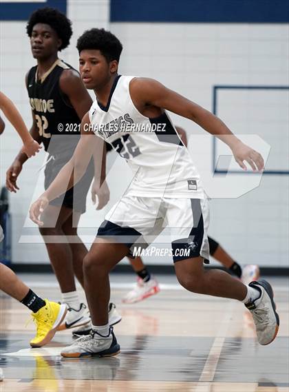 Thumbnail 2 in Conroe @ Bryan (Sophomore) photogallery.