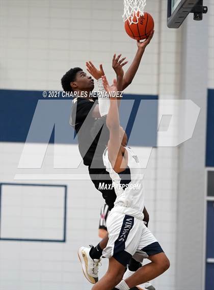 Thumbnail 2 in Conroe @ Bryan (Sophomore) photogallery.