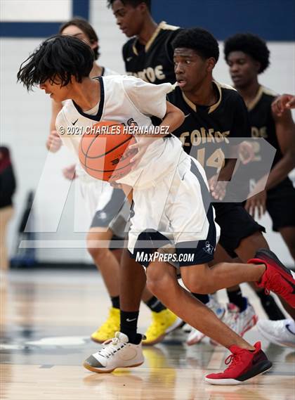 Thumbnail 3 in Conroe @ Bryan (Sophomore) photogallery.