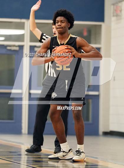 Thumbnail 2 in Conroe @ Bryan (Sophomore) photogallery.