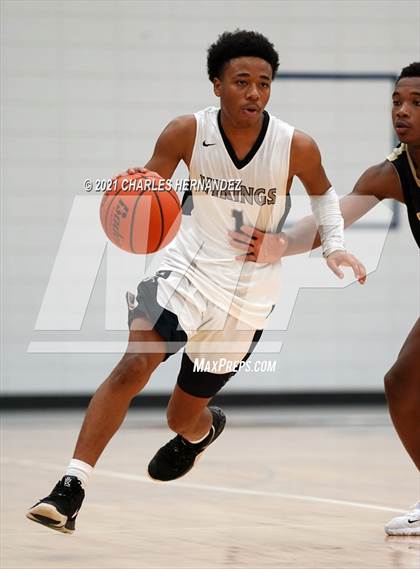 Thumbnail 1 in Conroe @ Bryan (Sophomore) photogallery.