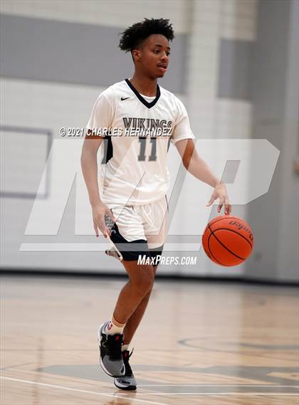 Thumbnail 2 in Conroe @ Bryan (Sophomore) photogallery.