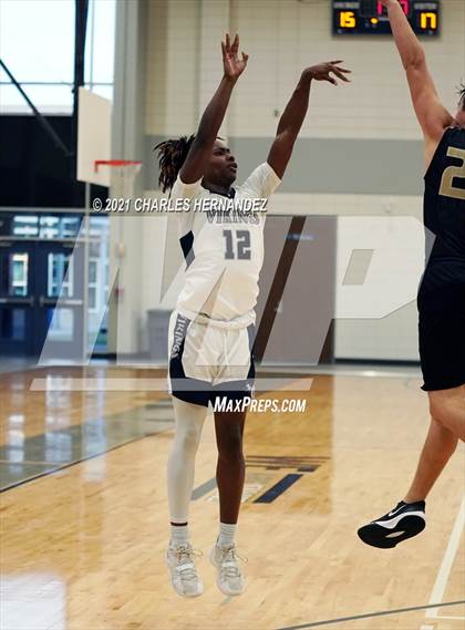 Thumbnail 3 in Conroe @ Bryan (Sophomore) photogallery.