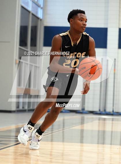 Thumbnail 2 in Conroe @ Bryan (Sophomore) photogallery.