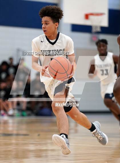 Thumbnail 2 in Conroe @ Bryan (Sophomore) photogallery.