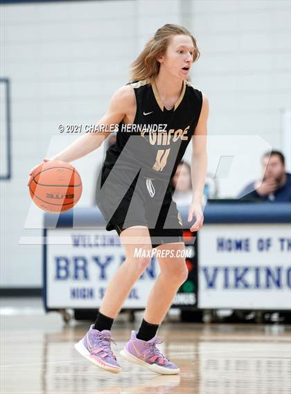 Thumbnail 2 in Conroe @ Bryan (Sophomore) photogallery.