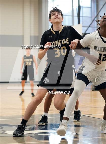 Thumbnail 1 in Conroe @ Bryan (Sophomore) photogallery.