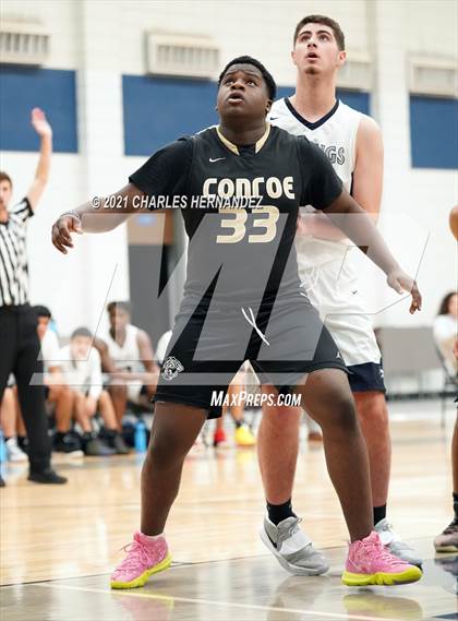 Thumbnail 1 in Conroe @ Bryan (Sophomore) photogallery.