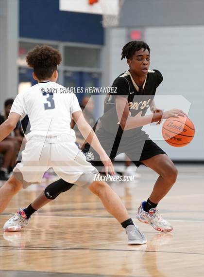 Thumbnail 2 in Conroe @ Bryan (Sophomore) photogallery.