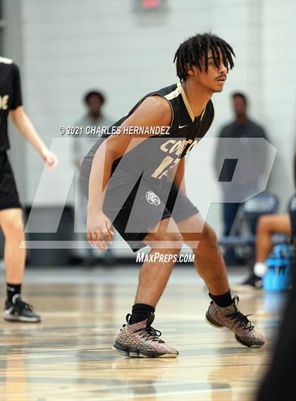 Thumbnail 2 in Conroe @ Bryan (Sophomore) photogallery.