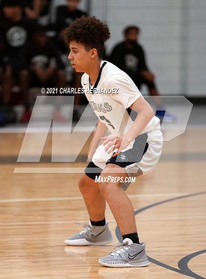 Thumbnail 1 in Conroe @ Bryan (Sophomore) photogallery.