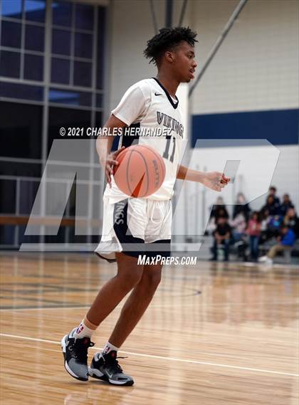 Thumbnail 1 in Conroe @ Bryan (Sophomore) photogallery.