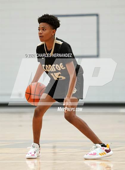 Thumbnail 2 in Conroe @ Bryan (Sophomore) photogallery.