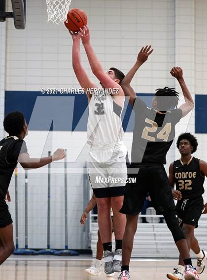 Thumbnail 2 in Conroe @ Bryan (Sophomore) photogallery.