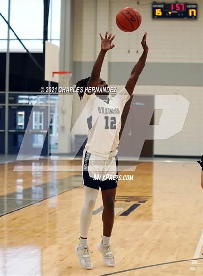 Thumbnail 2 in Conroe @ Bryan (Sophomore) photogallery.