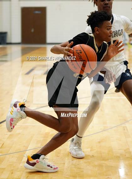 Thumbnail 2 in Conroe @ Bryan (Sophomore) photogallery.