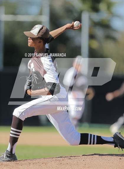 Thumbnail 1 in Crespi vs Loyola photogallery.