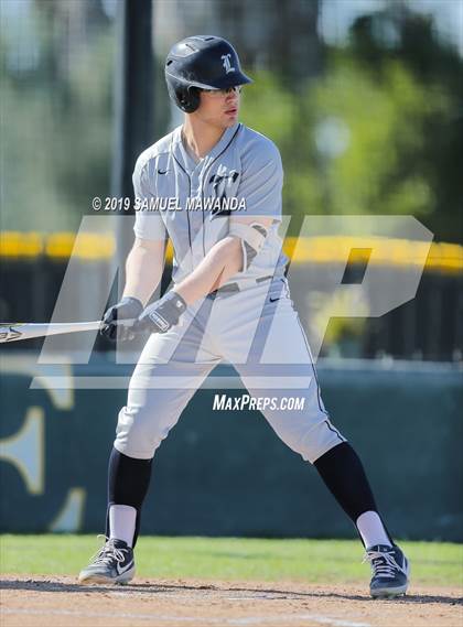 Thumbnail 2 in Crespi vs Loyola photogallery.