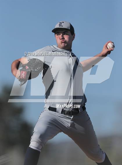 Thumbnail 2 in Crespi vs Loyola photogallery.
