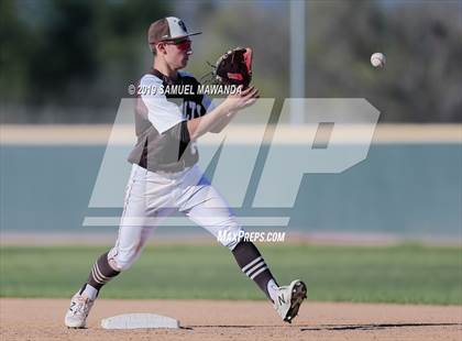 Thumbnail 2 in Crespi vs Loyola photogallery.