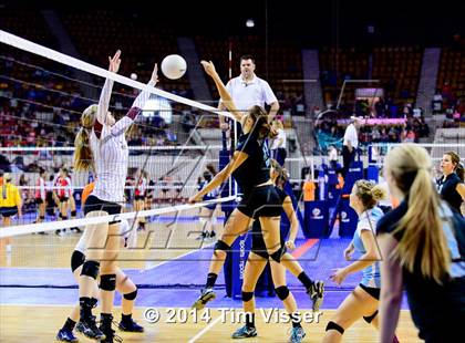 Thumbnail 2 in Cheyenne Mountain vs. Pueblo West (CHSAA 4A Playoff) photogallery.