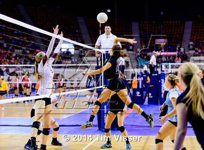 Thumbnail 1 in Cheyenne Mountain vs. Pueblo West (CHSAA 4A Playoff) photogallery.