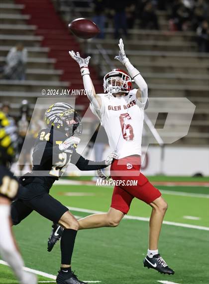 Thumbnail 3 in Glen Rose vs. Seminole (UIL Football 4A Division II Area) photogallery.