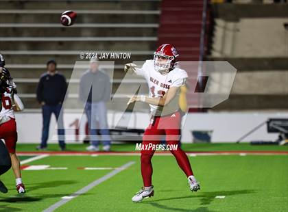 Thumbnail 2 in Glen Rose vs. Seminole (UIL Football 4A Division II Area) photogallery.