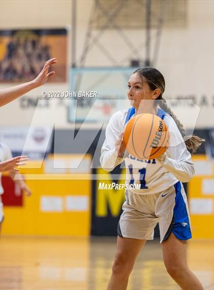 Thumbnail 1 in Battle Mountain vs. Bishop Union (Serpent Classic) photogallery.