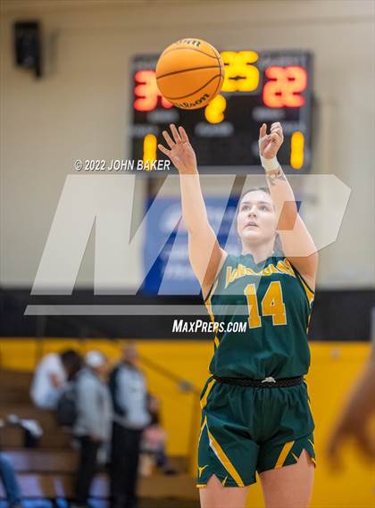 Thumbnail 1 in Battle Mountain vs. Bishop Union (Serpent Classic) photogallery.