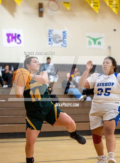 Thumbnail 2 in Battle Mountain vs. Bishop Union (Serpent Classic) photogallery.