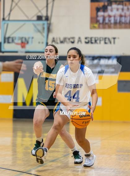 Thumbnail 3 in Battle Mountain vs. Bishop Union (Serpent Classic) photogallery.