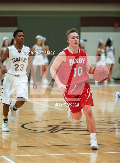 Thumbnail 3 in Bixby vs. Jenks photogallery.