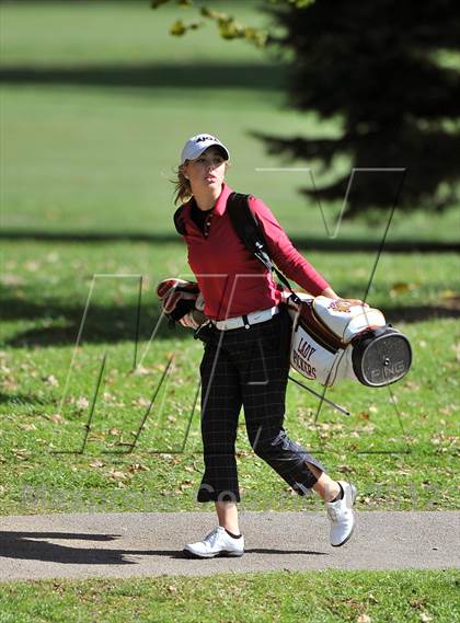 Thumbnail 1 in PIAA Girls Golf Championships photogallery.