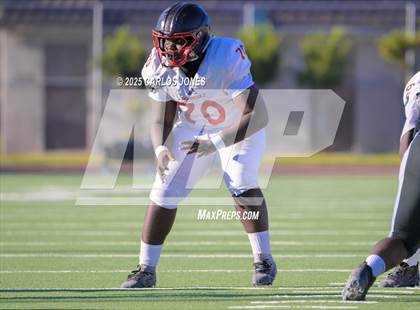 Thumbnail 2 in JV: Dominguez @ Dorsey (Scrimmage) photogallery.