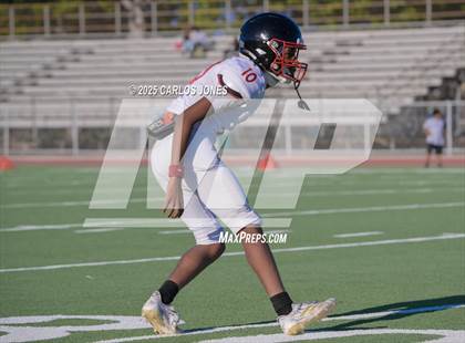Thumbnail 1 in JV: Dominguez @ Dorsey (Scrimmage) photogallery.