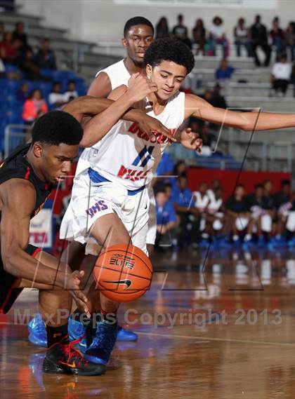 Thumbnail 3 in Duncanville vs. Provine (Thanksgiving Hoopfest) photogallery.