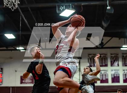 Thumbnail 3 in Tenafly vs Northern Highlands (Bergen Invitational) photogallery.