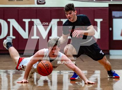 Thumbnail 3 in Tenafly vs Northern Highlands (Bergen Invitational) photogallery.