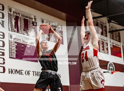Thumbnail 3 in Tenafly vs Northern Highlands (Bergen Invitational) photogallery.