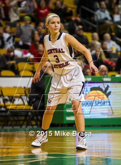 Thumbnail 3 in Masconomet Regional vs Central Catholic (Good Sports TD Garden Invitational) photogallery.