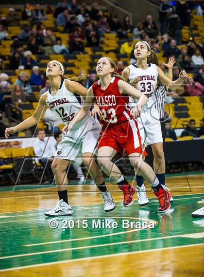 Thumbnail 2 in Masconomet Regional vs Central Catholic (Good Sports TD Garden Invitational) photogallery.