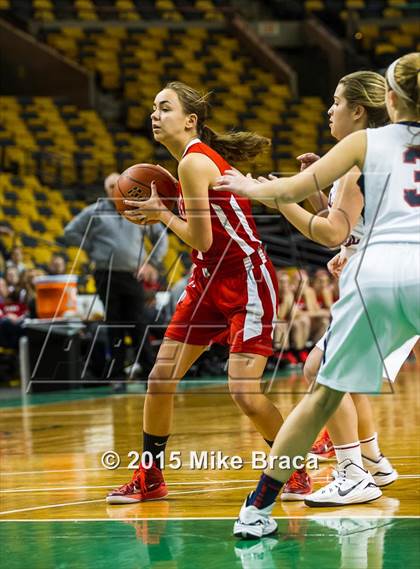 Thumbnail 3 in Masconomet Regional vs Central Catholic (Good Sports TD Garden Invitational) photogallery.