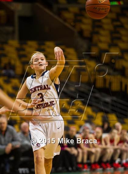 Thumbnail 3 in Masconomet Regional vs Central Catholic (Good Sports TD Garden Invitational) photogallery.