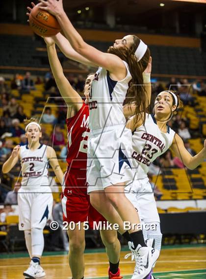 Thumbnail 1 in Masconomet Regional vs Central Catholic (Good Sports TD Garden Invitational) photogallery.