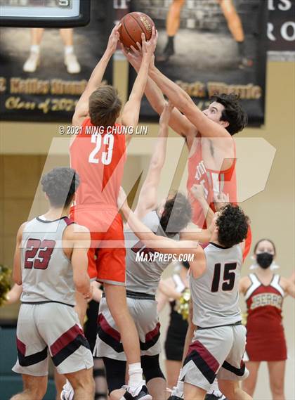 Thumbnail 3 in Mater Dei @ JSerra Catholic photogallery.