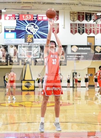 Thumbnail 2 in Mater Dei @ JSerra Catholic photogallery.